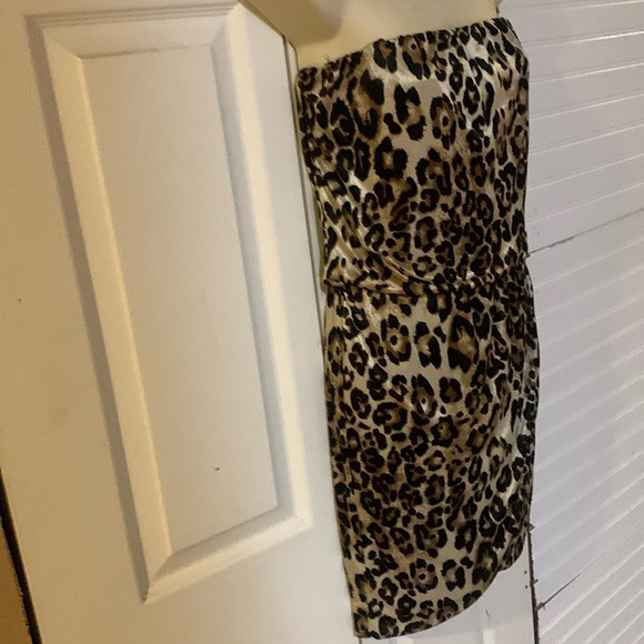 Adorable Strapless Dress!!! - Picture 3 of 4